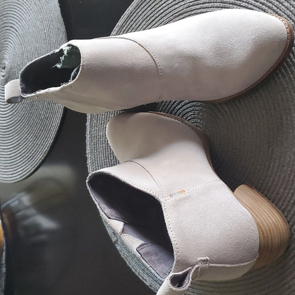 Toms Leather Leilani Slipon Bootie
